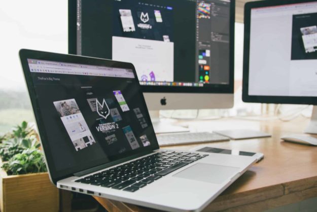 apple-apple-device-design-desk-285814